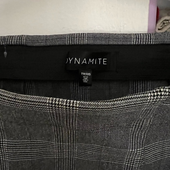 Dynamite xs plaid skirt - Picture 2 of 2